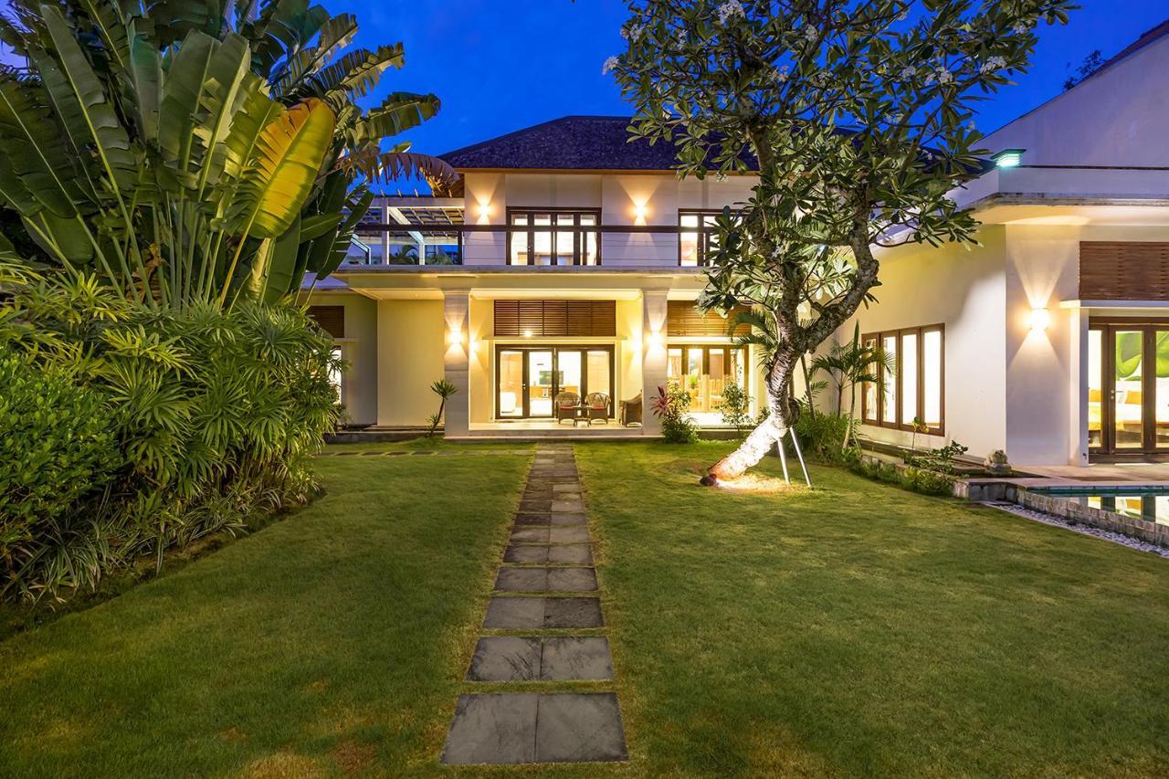 Bali Villa Lotus Seminyak Exteriör bild