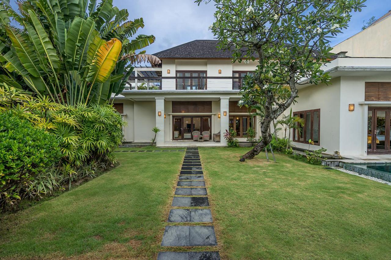 Bali Villa Lotus Seminyak Exteriör bild