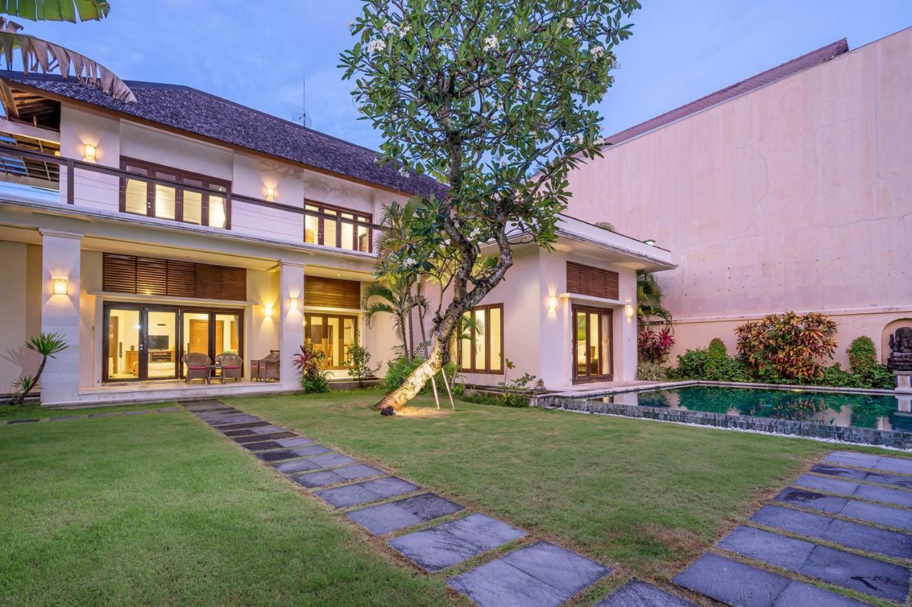 Bali Villa Lotus Seminyak Exteriör bild
