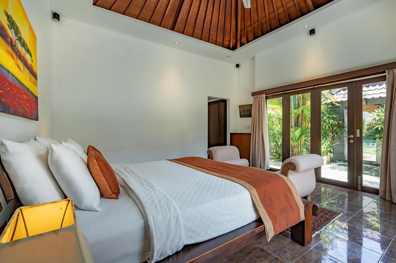 Bali Villa Lotus Seminyak Exteriör bild