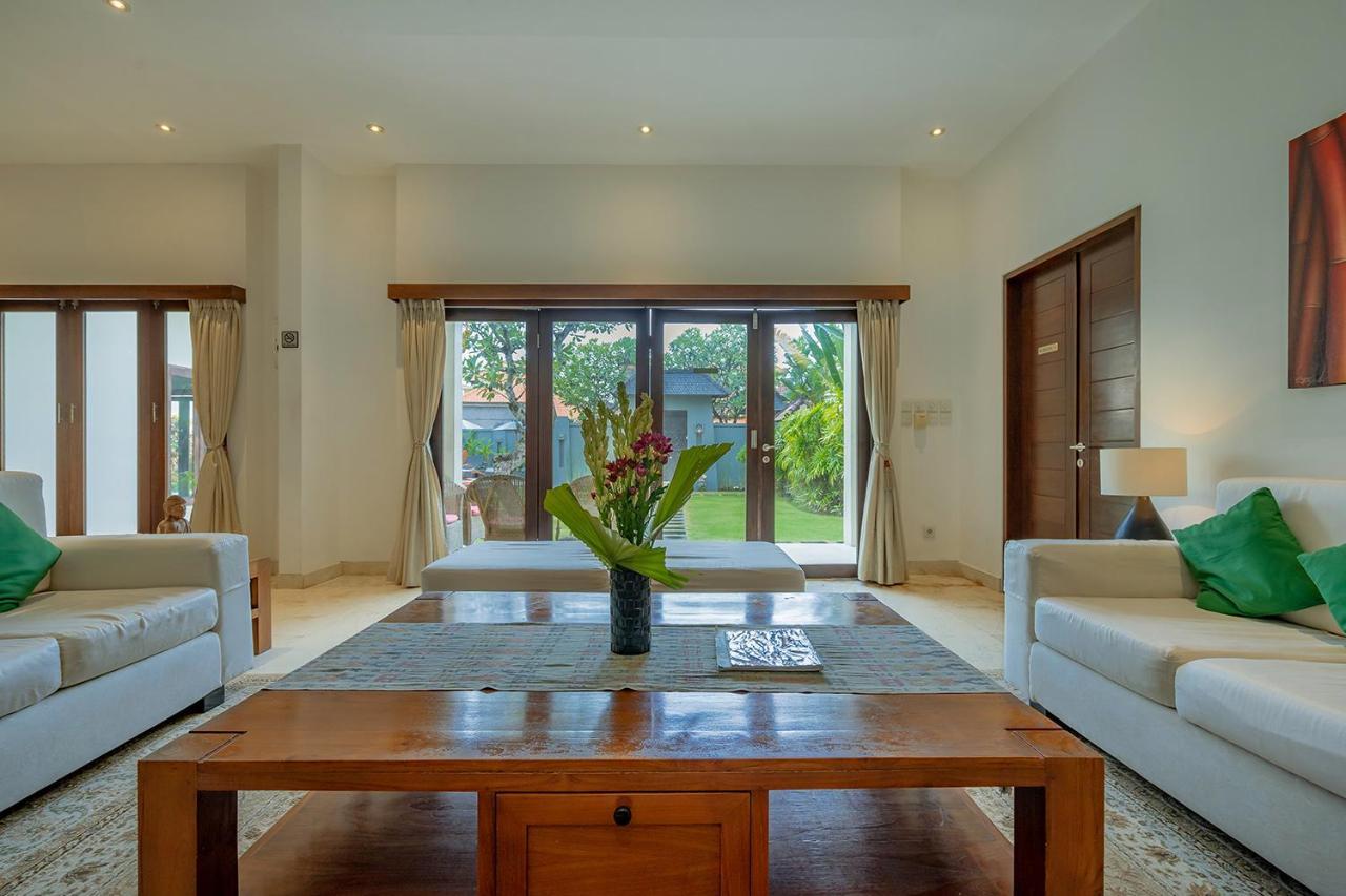 Bali Villa Lotus Seminyak Exteriör bild